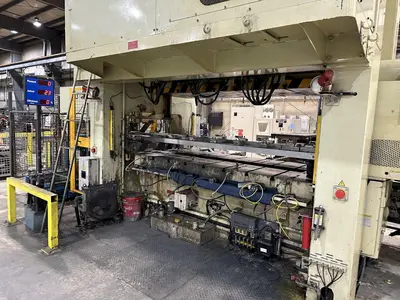 USED 2015 AIDA NC2-3000(2)E