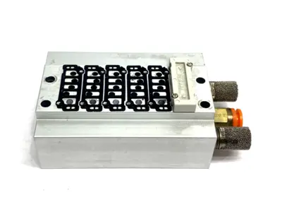 SS5Y3-41-06-M5 | SMC  4/5-Port Pneumatic Solenoid Valve Manifold Base, 6-Station - Used