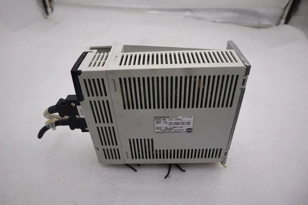 MITSUBISHI MR-J2S-100CL AC SERVO DRIVE STOCK 5006
