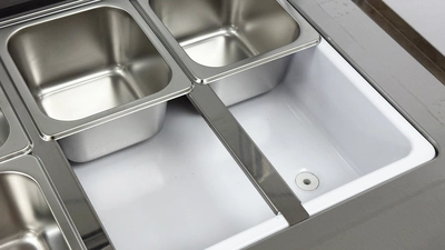 171-0247 Self Contained Countertop Sandwich Prep Table Cooler