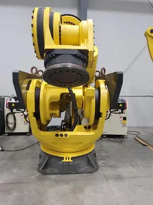 USED 2010 FANUC M-2000IA/900L