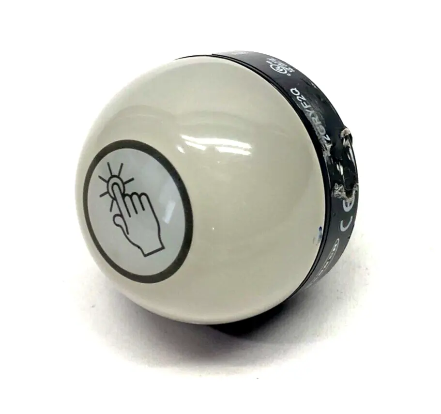 USED BANNER ENGINEERING EZ-LIGHT: 3-INPUT-COLOR TOUCH SENSOR M12 8-PIN 96764