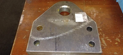 LOT OF 2  HEAVY DUTY  5 HOLE  TRIANGULAR JOINING PLATES LIFTPL-05- LIFTPL-08