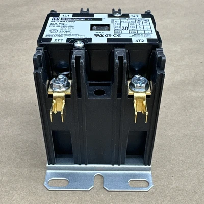 NEW Square D 8910DPA32V09