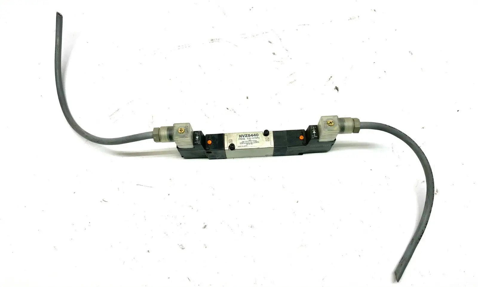 USED SMC DOUBLE SOLENOID VALVE
