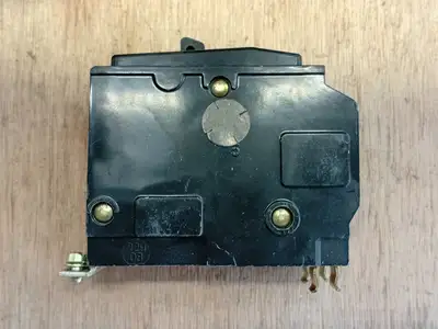 Used SQUARE D QOB260 Switchgears British Columbia CA | Lenmark #1438584