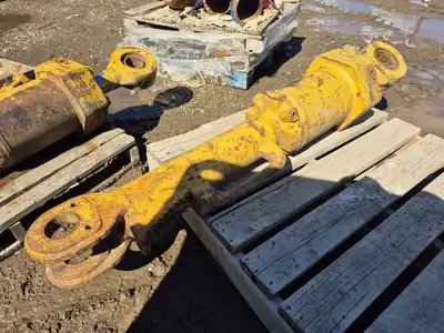 USED CATERPILLAR 232-0652