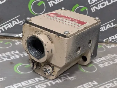 Oildyne 626102 Duplex Pressure Switch 0E4-SBKS-66K Used
