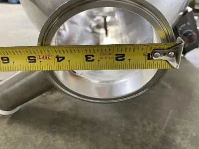 Lidded Hopper With Butterfly Valve