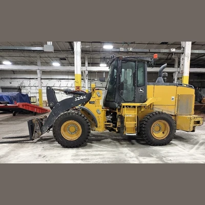 USED 2016 JOHN DEERE 624K