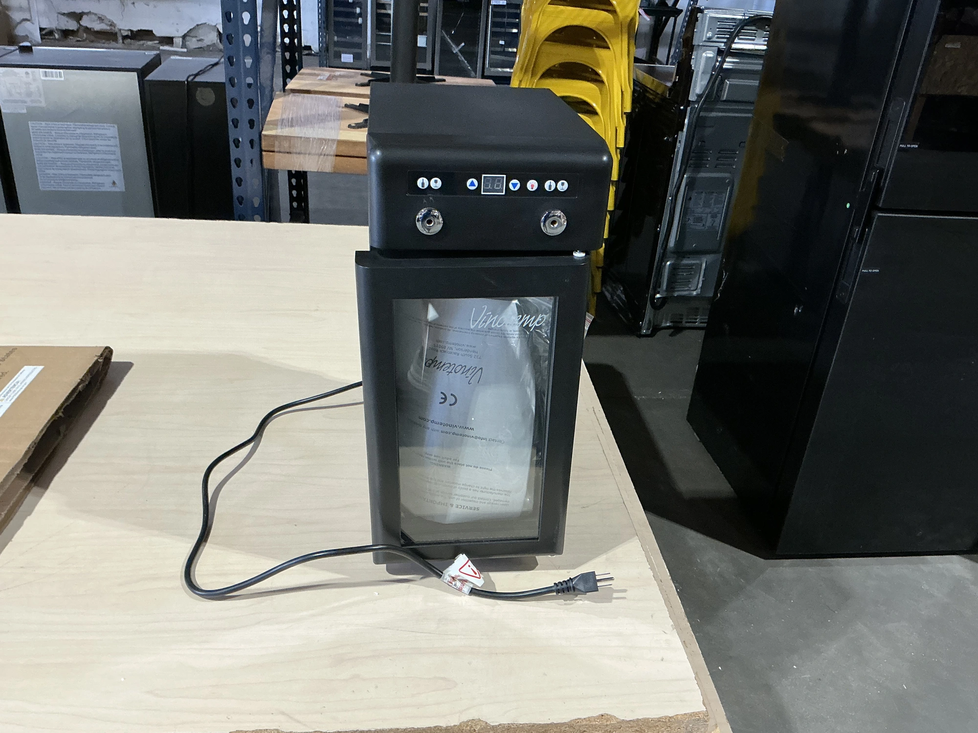 Used VINOTEMP VT-WD002-BLK Refrigerators Michigan US | Miedema Asset Management Group #1487776