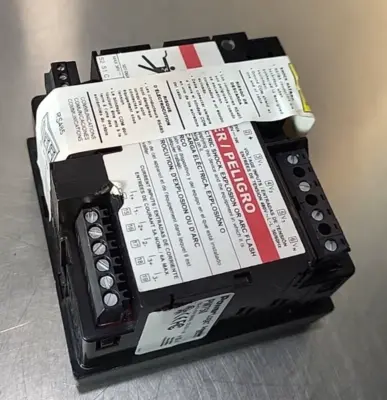 Power Logic PM750 Square D Module and Panel 115-415V 5VA 125-250V 3W (BIN3.5.3)