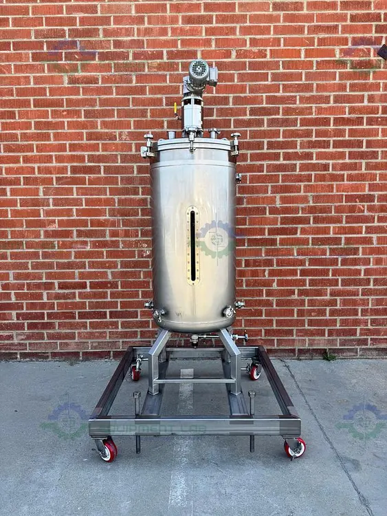 Used UNKNOWN BRAND 300 LITER MIXING TANK W/ LENZE 3 PHASE MOTOR, IMPELLER Reactors California US | Equipment Lab #1132651