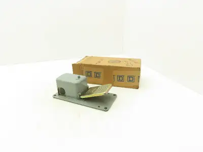 Square D CG-2 Foot Switch Class 9002