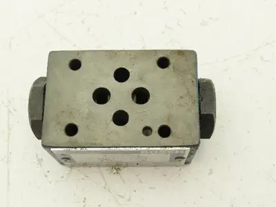 Bosch 0-811-024-105 Hydraulic Manifold Check Valve Block 4500 PSI