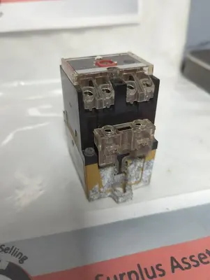 Used ALLEN-BRADLEY 700-P400 A1 Misc Electrical & Power Parts Ohio US | Surplus Asset Holdings #1512964