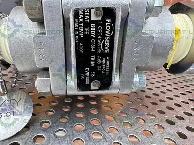 USED FLOWSERVE L 93 SWP4 DIGITAL VALVE POSITIONER W/ 20 39 SN 6 R6 PNEUMATIC ACTUATOR
