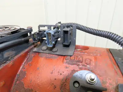 Linde AE18-03 Forklift Dual-Wheel & Motor Front Axle Assembly Off E18C-02