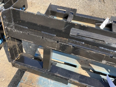 Used WOLVERINE PFF2-13-45W PALLET FORK FRAME 2 Pallet Forks Michigan US | Miedema Asset Management Group #1468725