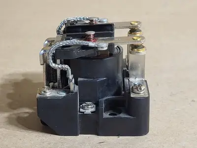 USED ALLEN-BRADLEY 700-HG47A1