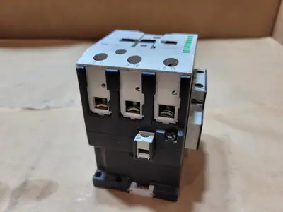 Used KLOCKNER MOELLER DIL2AM Switchgears British Columbia CA | Lenmark #1436507