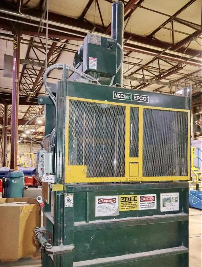 USED EPCO VERTICAL BALER