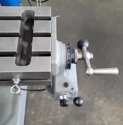 BRIDGEPORT Series 1 2 HP Mills, Vertical | Machinery Central (12)