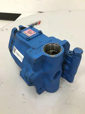 USED VICKERS PVQ40AR02AA10B211100A100100CD0A