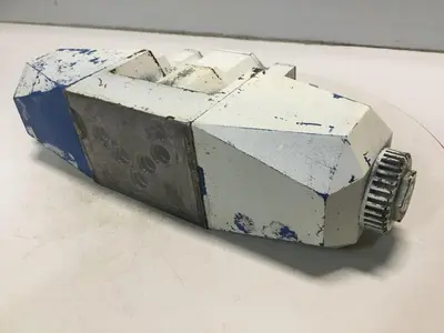 USED VICKERS DG4V-5-2C-M-P7L-H-6-30