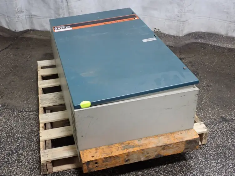 Used RELIANCE ELECTRIC V001NW Variable Speed Drives Ohio US | HGR 24 #802781