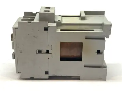 Used Allen-Bradley Series A Contactor 16A 3P 600VAC 690V PLC Contactors Michigan US | Maverick Industrial Sales #1402104