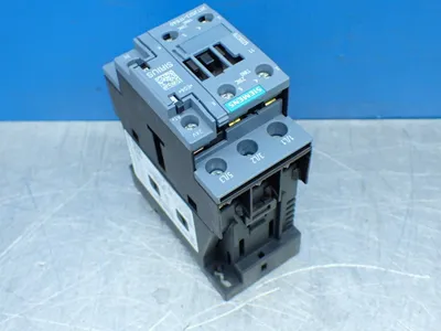 NEW SIEMENS 3RT20231FB40