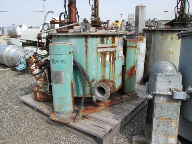 Used 40" x 24" centrifuge, bottom discharge, stainless steel, 110 lb/ft 3 density, double action hydraulic plow