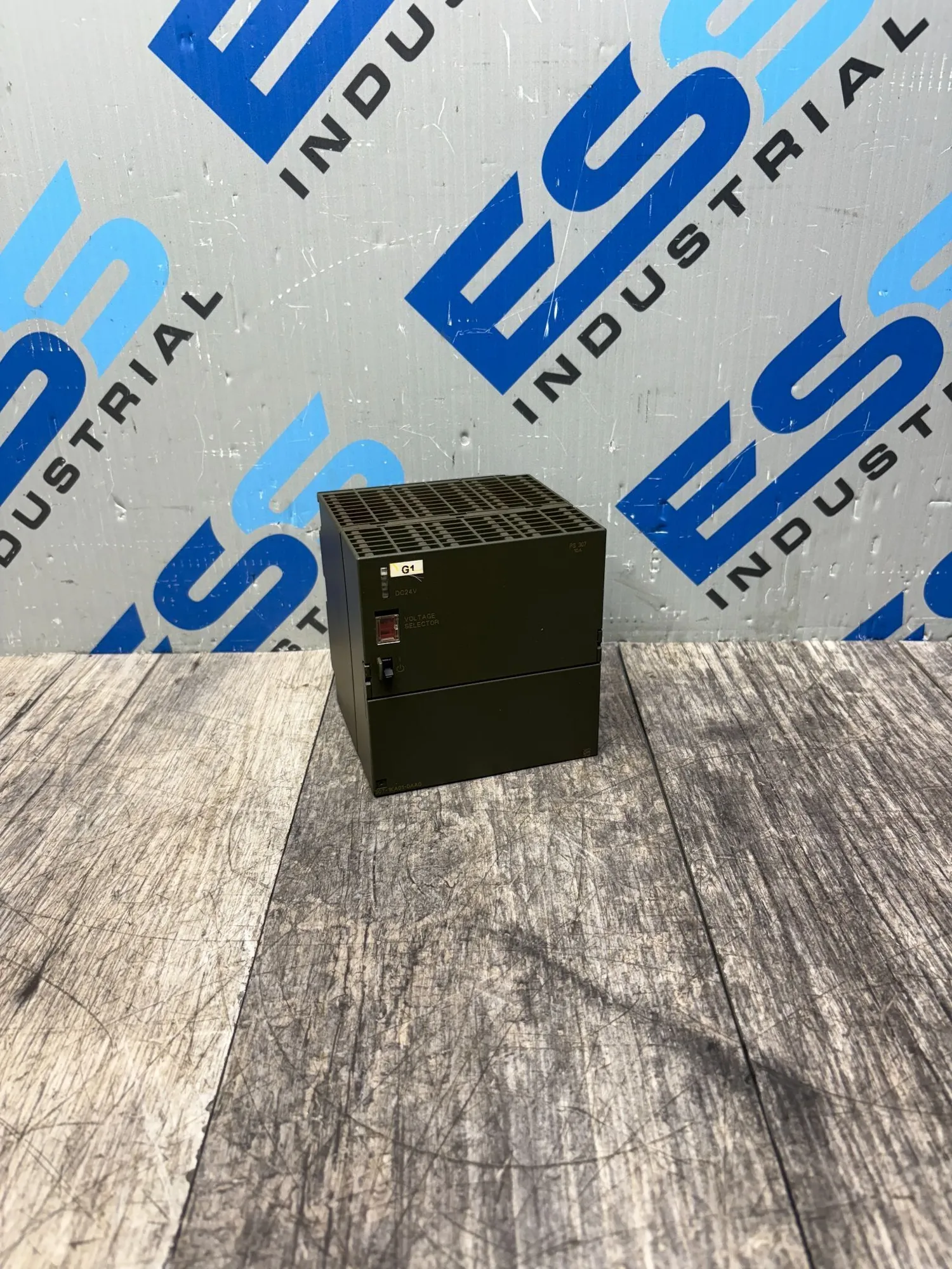 USED SIEMENS 6ES7 307-1KA01-0AA0