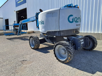USED 2016 Genie Z-62/40