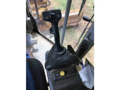 2010 Caterpillar 12M