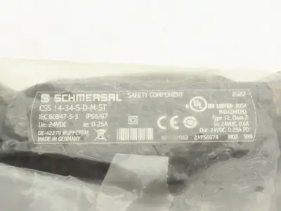 Schmersal 101181063 Magnet Safety Sensor Non Contact CSS 14-34-S-D-M-ST