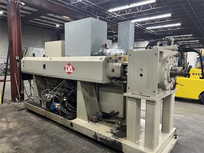4.5" Diamond America Extruder, 32:1 L/D, 200 HP