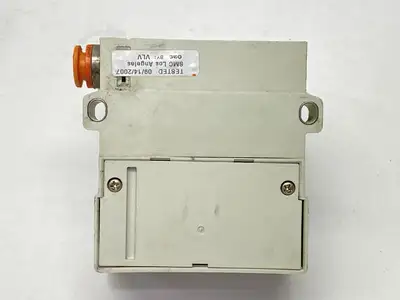 VVQC1000-F25-1 | SMC  Pneumatic Manifold Valve D-Sub Connector End Plate - Used