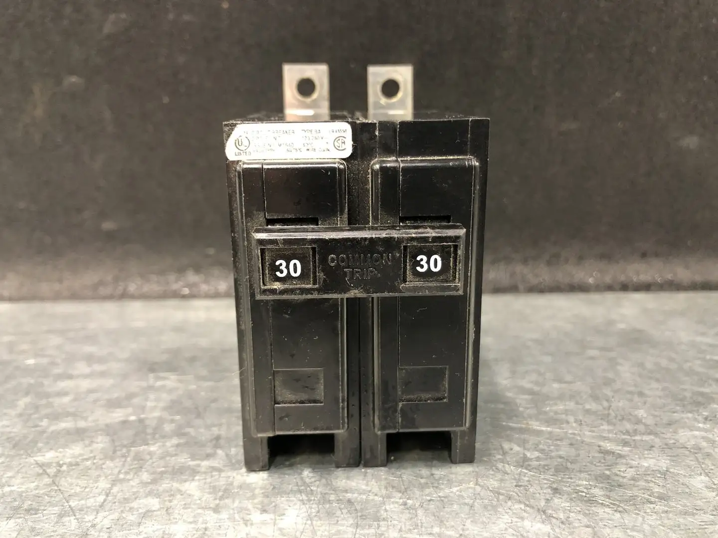 USED CUTLER-HAMMER BA230