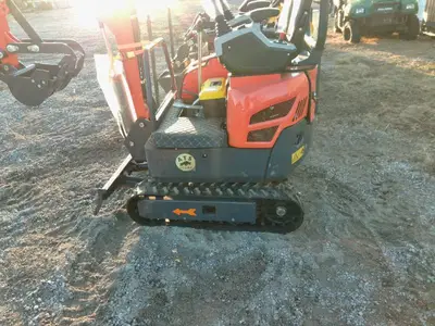ME18 MINI EXCAVATOR