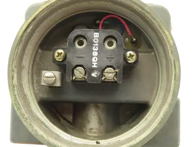 Foxboro 821AM-IK1NL2 Pressure Transmitter/Transducer Electronic 12-65VDC 50PSI