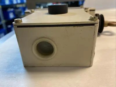 New | in-Stock TELEMECANIQUE XY2-CE-1A-190 Relays & Switches | Surplus Asset Holdings #1205617