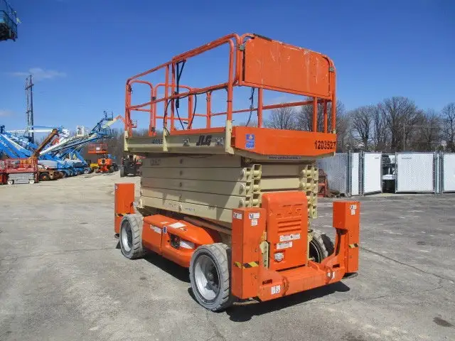 USED 2017 JLG 4069LE