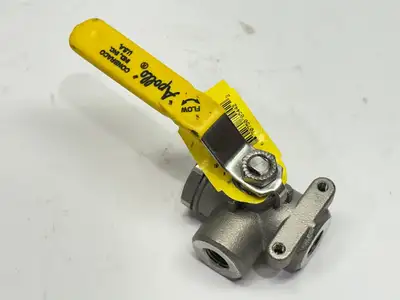 76-601-01A | Apollo  Ball Valve 3-Way CF8M 1/2" 800CWP - New – Open box