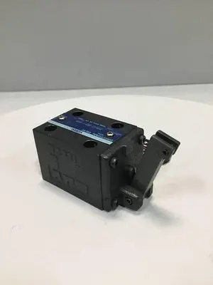 USED YUKEN DCG-01-2B3-Y-4008