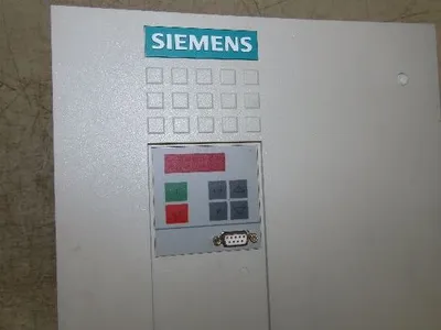 Siemens 6SE7024-7ED61-Z Simovert MasterDrive AC Drive 22kw 30 HP 480V 3Ph
