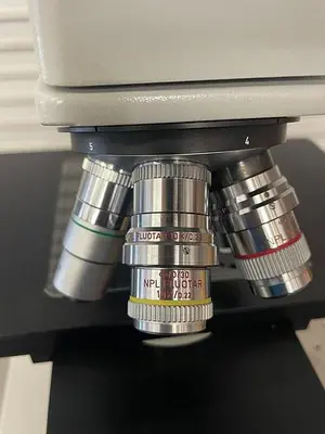 LEITZ ERGOLUX 020-448.026 MICROSCOPE (THORLABS TABLE SOLD SEPARATE)