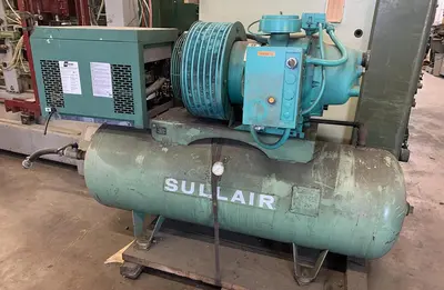 SULLAIR 20 HP SCREW-TYPE AIR-COMPRESSOR WITH CHAMPION AIR-DRYER