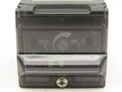 Allen Bradley 42GRU-92L0-QD Photoswitch Polar Retroreflective 10-40vdc PNP/NPN